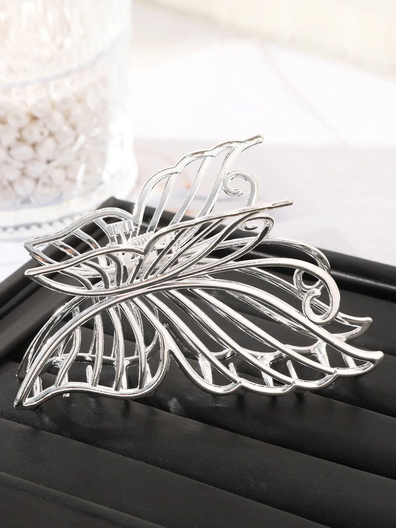 1pc Hollow Out Butterfly Design Hair Claw