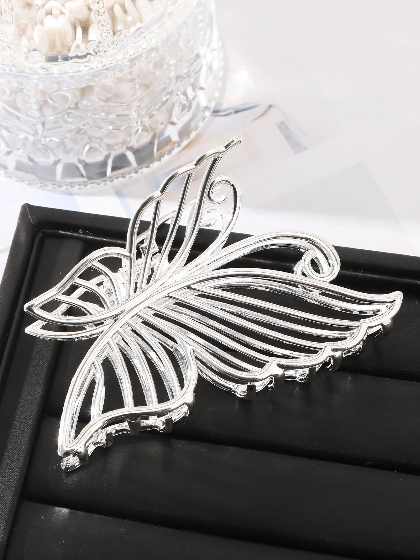 1pc Hollow Out Butterfly Design Hair Claw