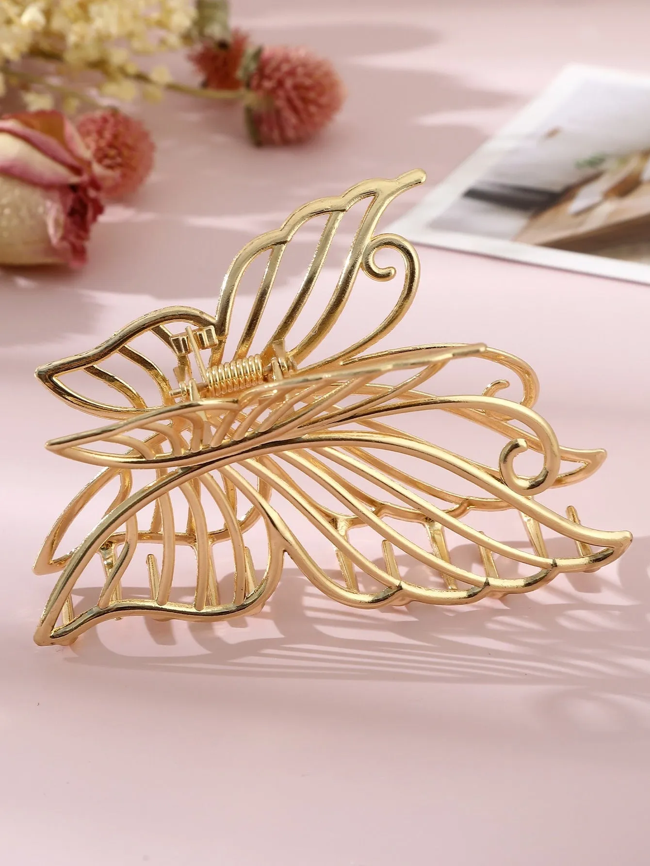 1pc Hollow Out Butterfly Design Hair Claw