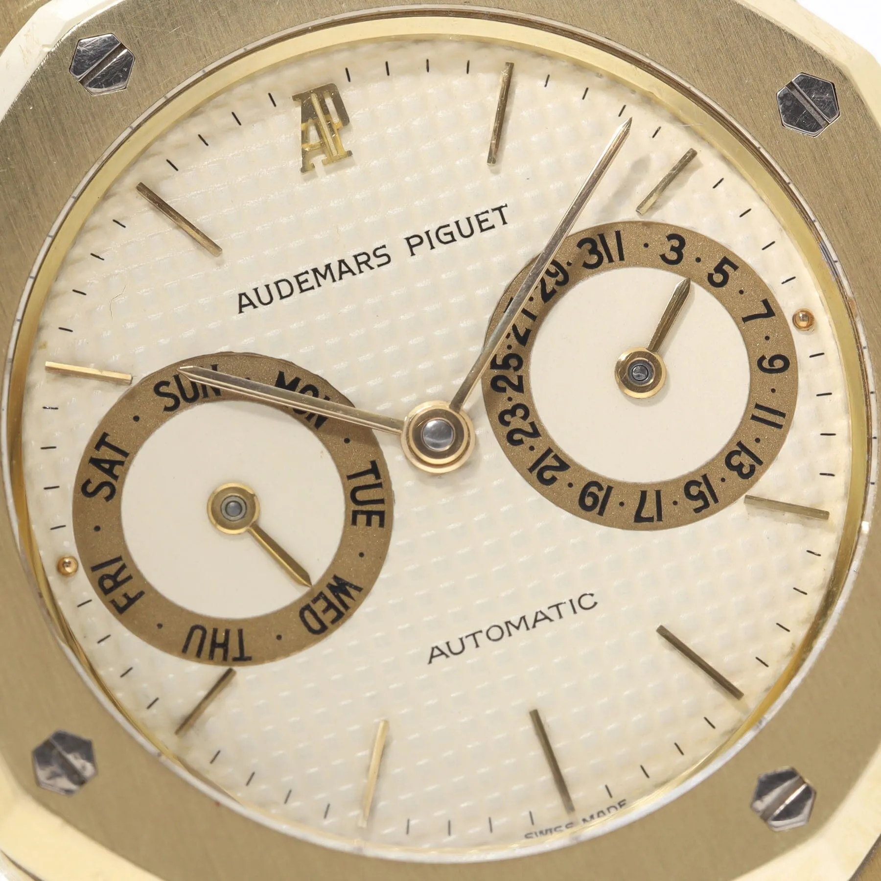 Cream Dial Audemars Piguet Royal Oak Day-Date 25572BA Owl - Enhanced Title for E-Commerce Listing