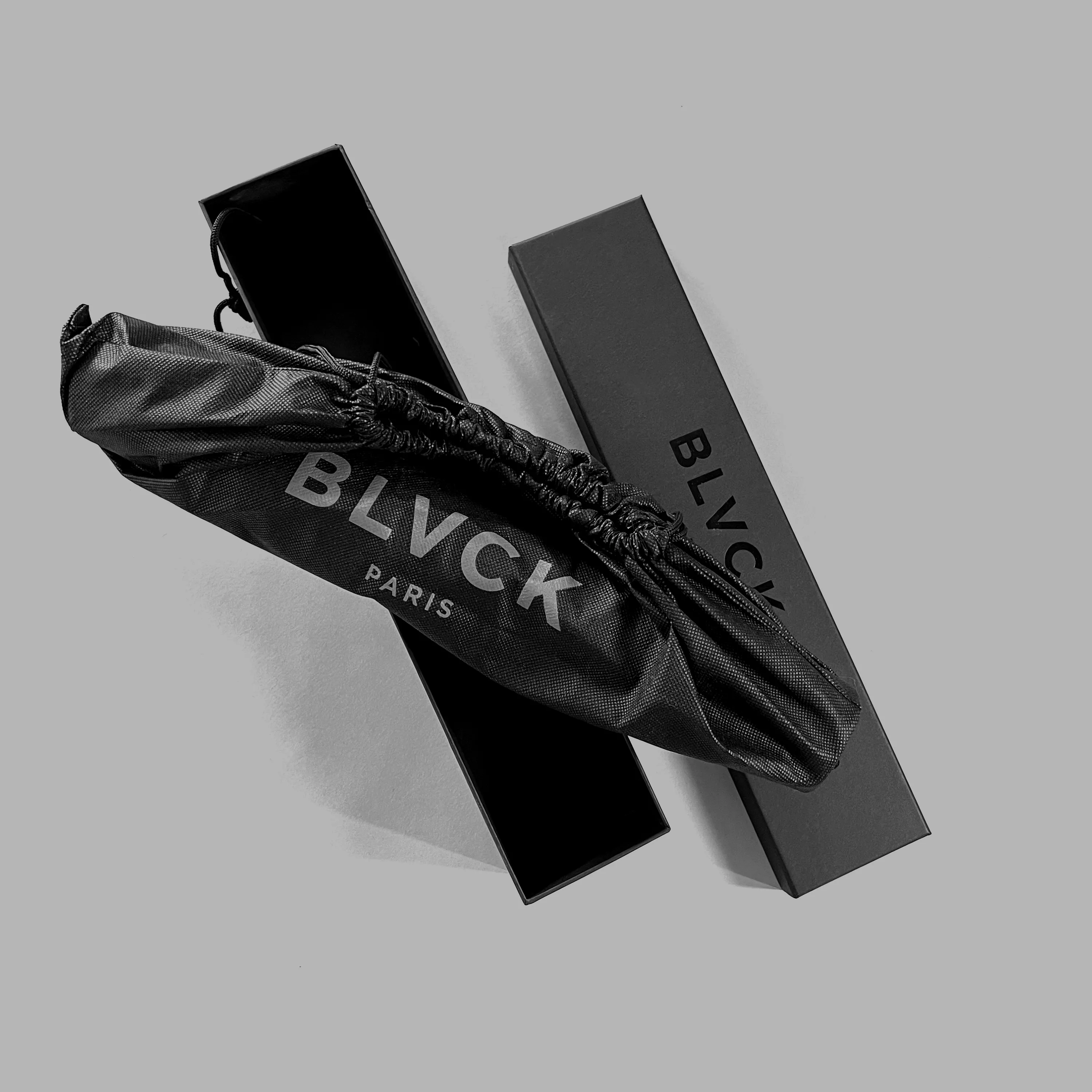 Blvck Desktop Set