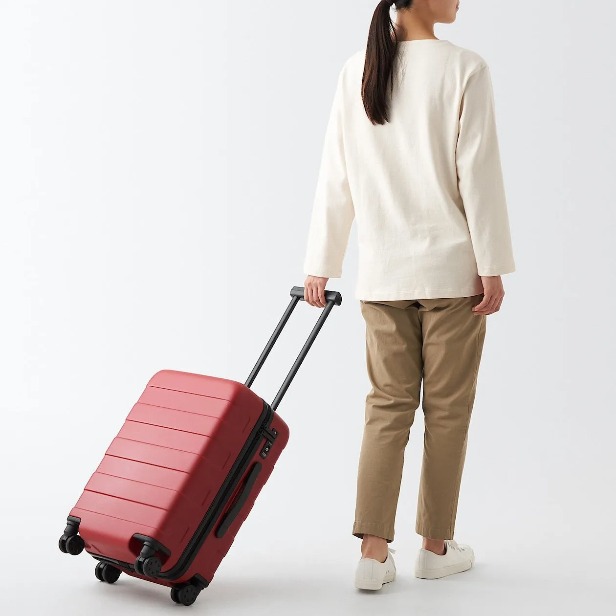 Hard Shell Suitcase - 36L (54cm)