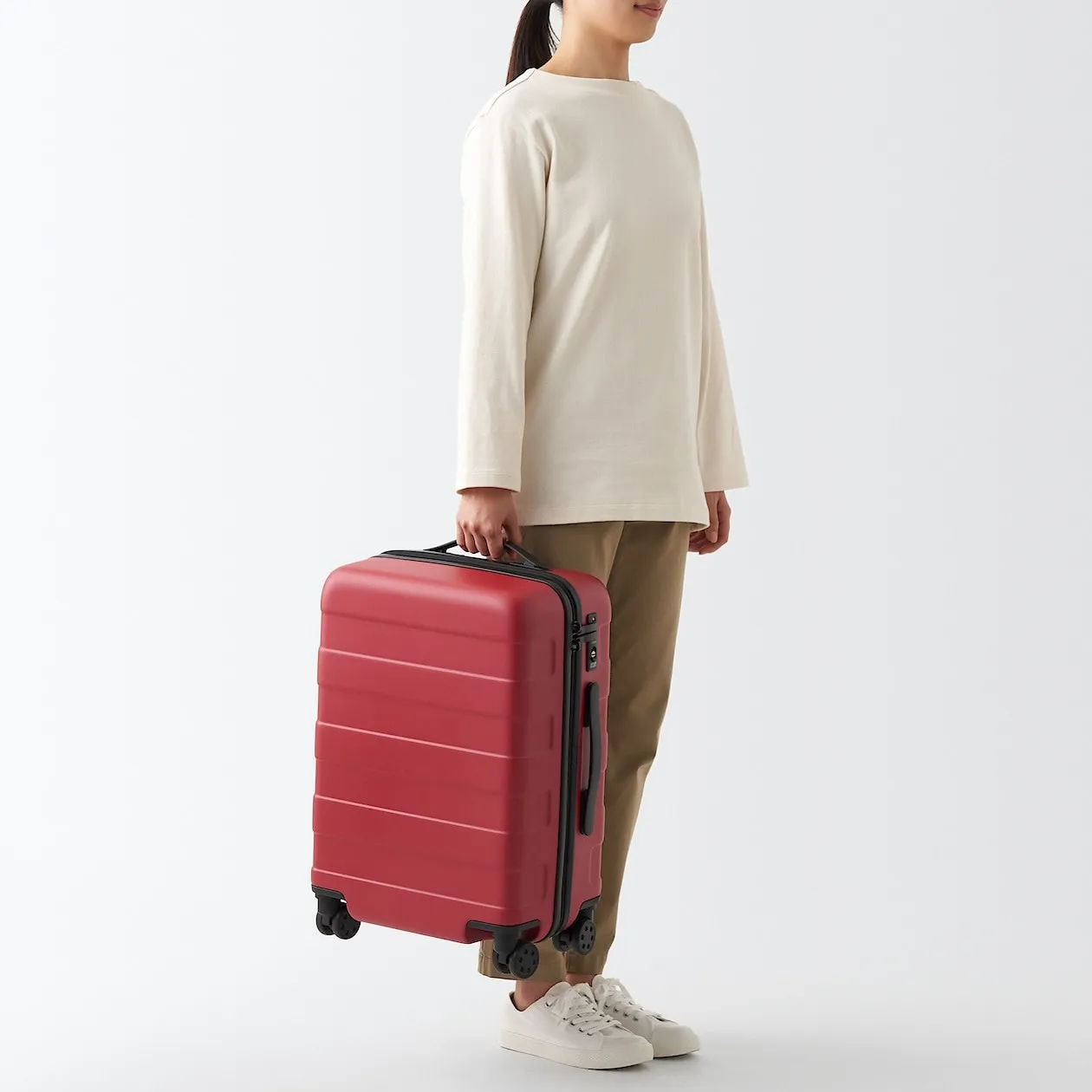 Hard Shell Suitcase - 36L (54cm)