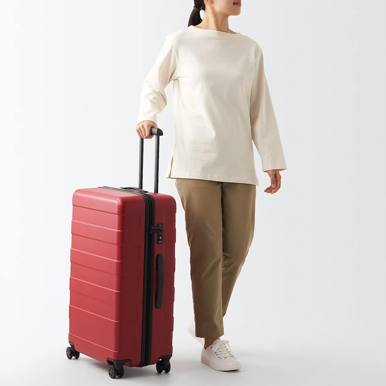 Hard Shell Suitcase - 75L (71.5cm)