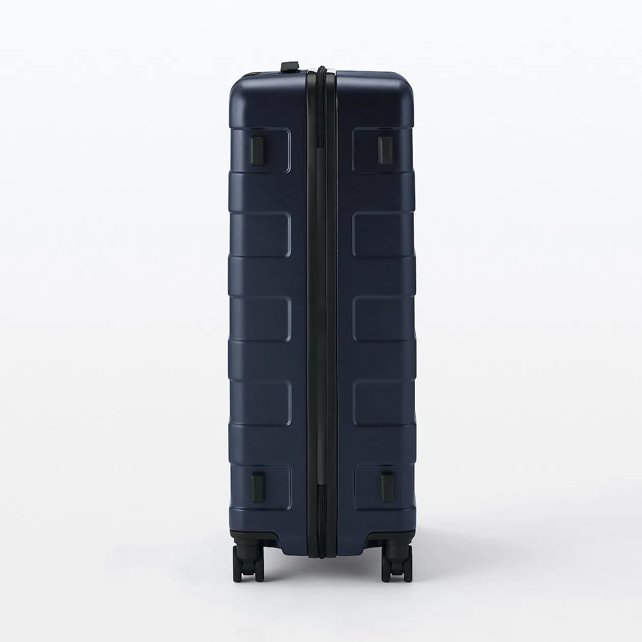 Hard Shell Suitcase - 75L (71.5cm)