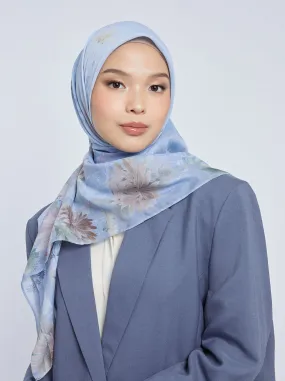 HARUNA FLOWERS SIGNATURE SCARF MISTY BLUE