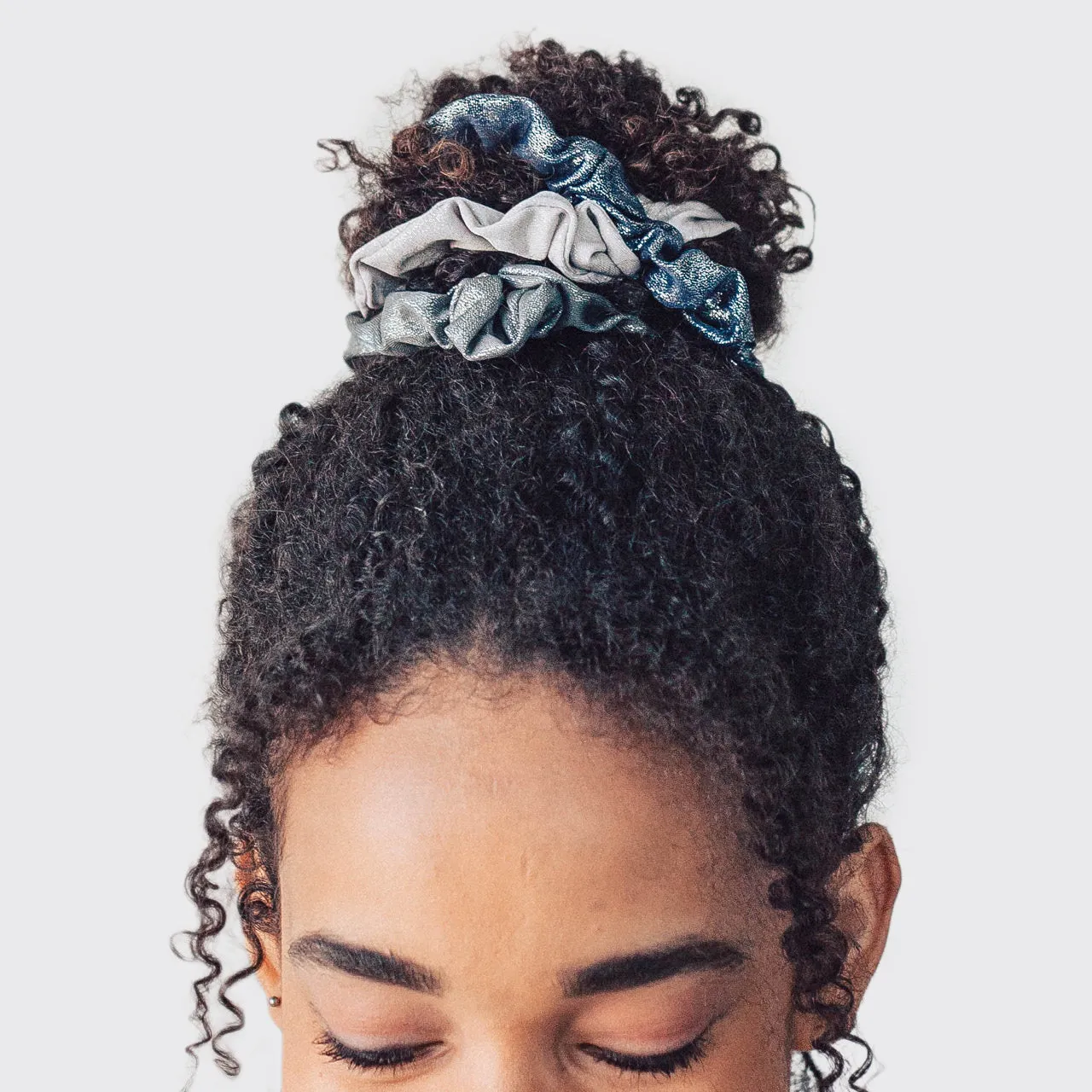 Metallic Scrunchies - Black/Gray