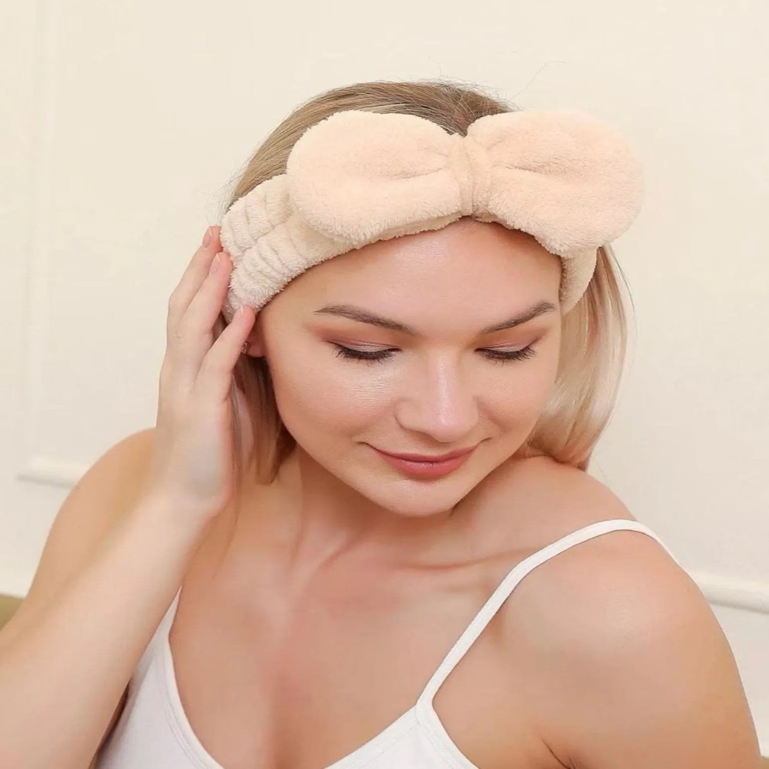 plush headband, Bow ribbon head wrap, spa, soft and light weight, facial headband, skincare, face washing, makeup, fashion.